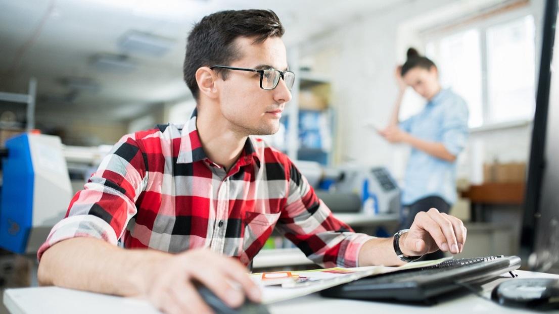 Free paid internships in UK for graduates